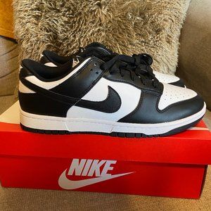 *BRAND NEW* Black & White 'Panda' Nike Dunks